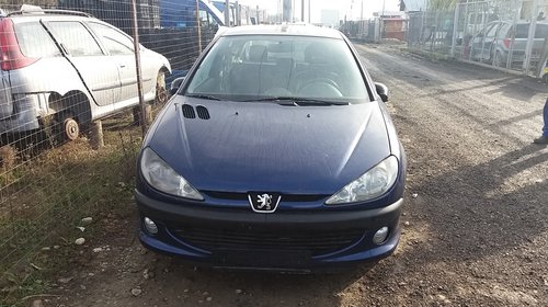 Dezmembrez peugeot 206 coupe 2.0 hdi an 2003