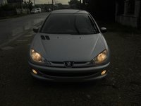 Dezmembrez Peugeot 206 Coupe 2 0 Hdi Rhy Injectie Bosch