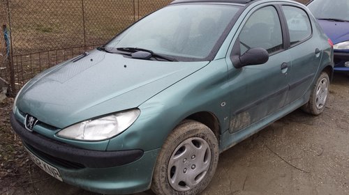 Dezmembrez peugeot 206 cu trapa electrica 1.4 benzina an 2000