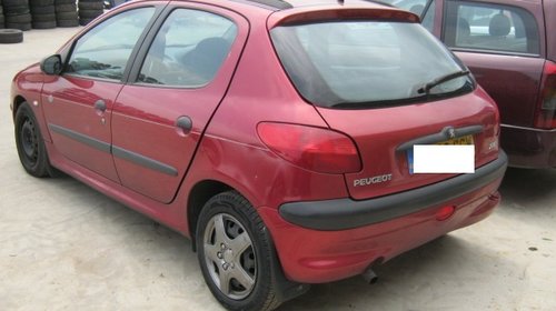 Dezmembrez Peugeot 206 din 1999, 1.9d,