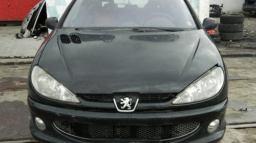 Dezmembrez Peugeot 206 , motor 1.6 Diesel