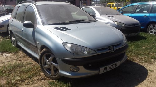 Dezmembrez Peugeot 206 SW 2.0 Hdi an 2003