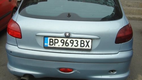 Dezmembrez Peugeot 206