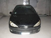 Dezmembrez Peugeot 206coupe 1,6i An.2000