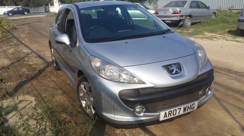 Dezmembrez Peugeot 207 1.6 16 v an 2007