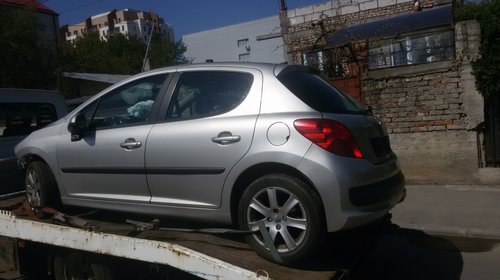 Dezmembrez Peugeot 207, 1.6hdi