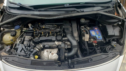Dezmembrez Peugeot 207 cc 2007 CABRIO 1,6HDI