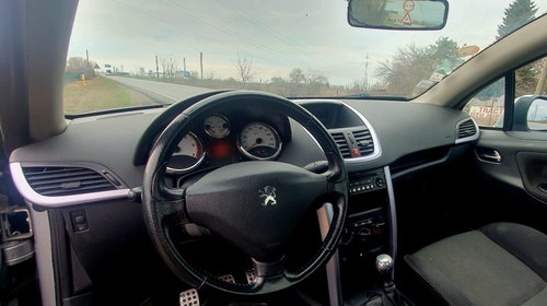 Dezmembrez Peugeot 207 cc 2007 CABRIO 1,6HDI