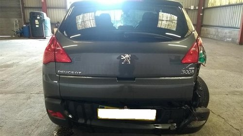 Dezmembrez Peugeot 3008 2013 MPV 1.6 HDi