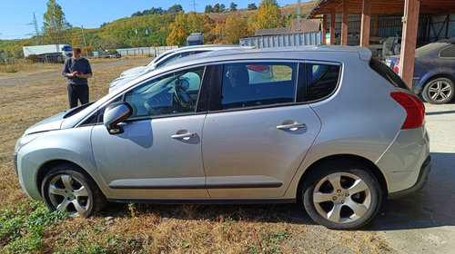 Dezmembrez PEUGEOT 3008 AN 2013 MOTOR:1.6 HDI