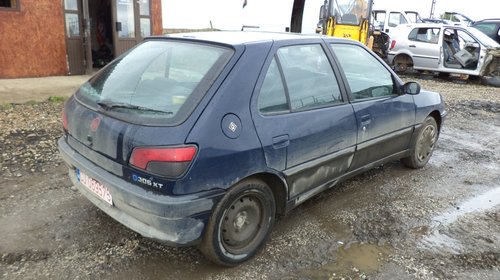 Dezmembrez Peugeot 306 1,8 automat an 1993.