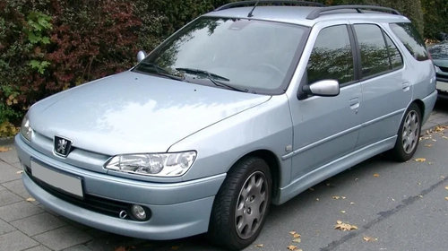 Dezmembrez Peugeot 306 1993 - 2003 1.9 D Motorina