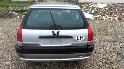 Dezmembrez Peugeot 306 din 2000