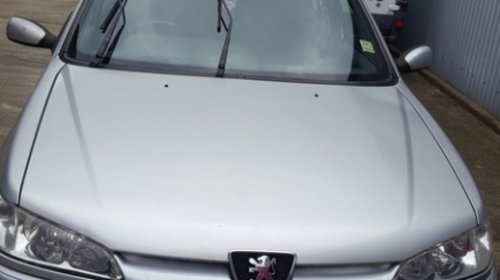 Dezmembrez PEUGEOT 306, modelul masina 1997- 2002 Oradea