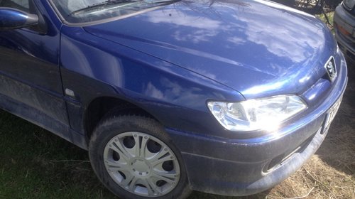 Dezmembrez Peugeot 306