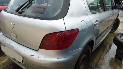 Dezmembrez Peugeot 307 1,4 b