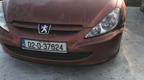 Dezmembrez Peugeot 307 1.4 Benzina