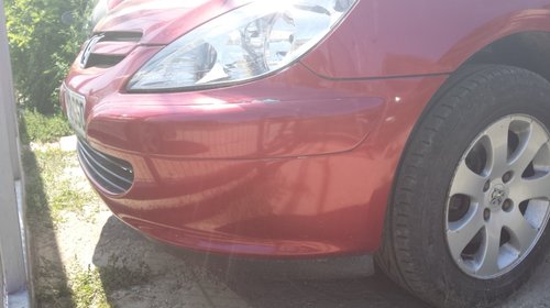 Dezmembrez Peugeot 307 1.6 16 valve an 2002