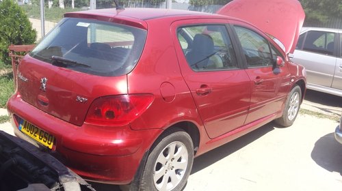 Dezmembrez Peugeot 307 1.6 16 valve an 2002