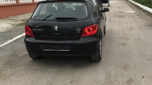 Dezmembrez peugeot 307 1.6 hdi