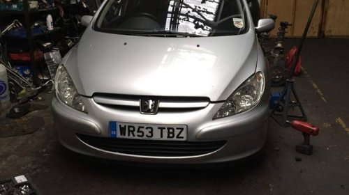 Dezmembrez Peugeot 307 1.6