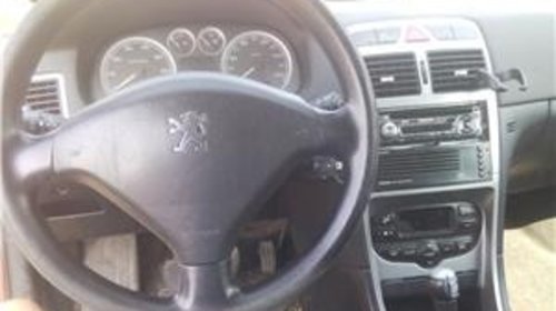 Dezmembrez Peugeot 307 2.0 Benzina 136CP