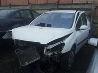 Dezmembrez Peugeot 307 2.0 HDI 90 cp accidentat frontal