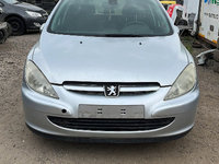 Dezmembrez Peugeot 307 2.0 hdi RHY