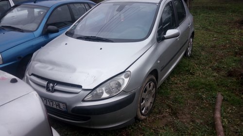 Dezmembrez Peugeot 307 2.0 HDI