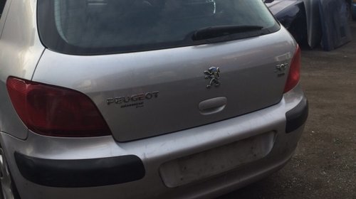 Dezmembrez Peugeot 307 2000 HDI 2003