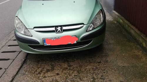 Dezmembrez Peugeot 307 2003 4 uși Diesel