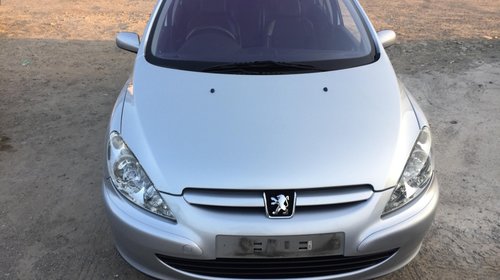 Dezmembrez Peugeot 307 2004 HATCHBACK 2.0