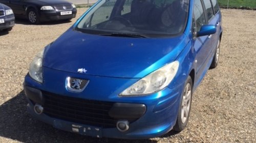 Dezmembrez Peugeot 307 albastru 1,6hdi an 2007