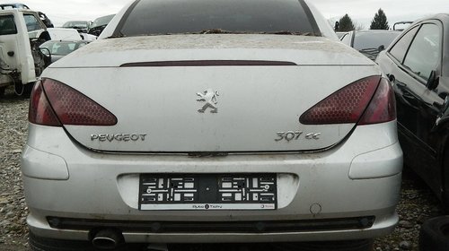 Dezmembrez Peugeot 307 CC din 2005