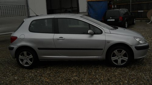 Dezmembrez Peugeot 307 Coupe 2 0 Hdi Rhy Injectie Siemens