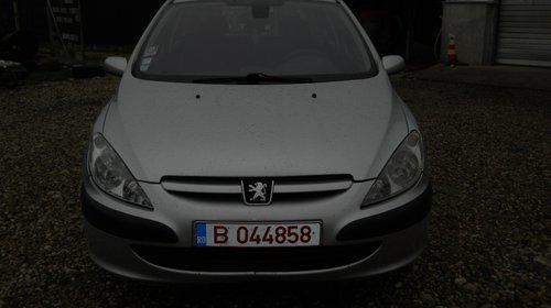 Dezmembrez Peugeot 307 Coupe 2 0 Hdi Rhy Inje