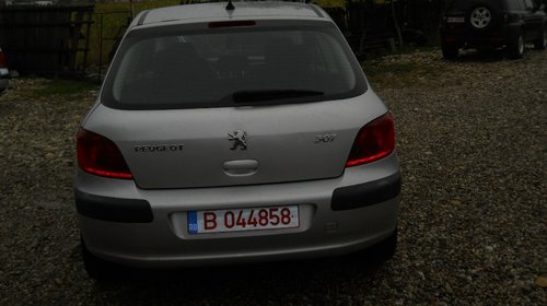 Dezmembrez Peugeot 307 Coupe 2 0 Hdi Rhy Injectie Siemens