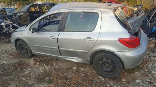 Dezmembrez peugeot 307 facelift 1.6 16v nfu 109 cai 43000 km