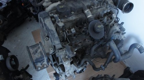 Dezmembrez Peugeot 307 motor