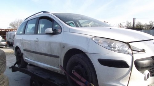 Dezmembrez Peugeot 307 SW 2008 1.6 hdi