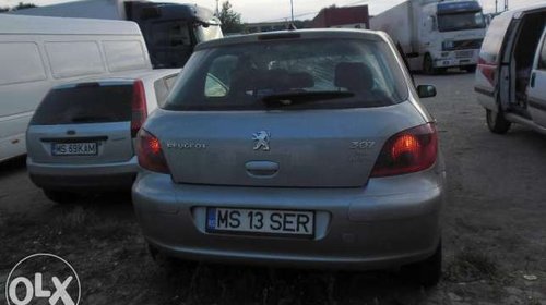 Dezmembrez peugeot 307