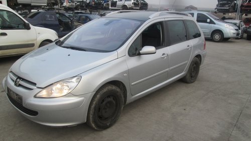 Dezmembrez Peugeot 307SW motor 1.6hdi