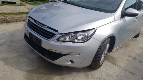 Dezmembrez Peugeot 308 1.6 hdi 116cp 2015