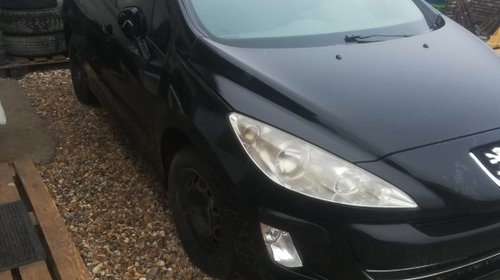 Dezmembrez Peugeot 308 2008 Hatchback 1.6Hdi