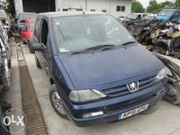 Dezmembrez Peugeot 806 an fabricatie 2002.