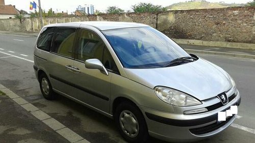 Dezmembrez Peugeot 807 2.0 HDI - 2003