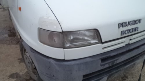 Dezmembrez Peugeot Boxer an 2001, motor 2446 cc, diesel