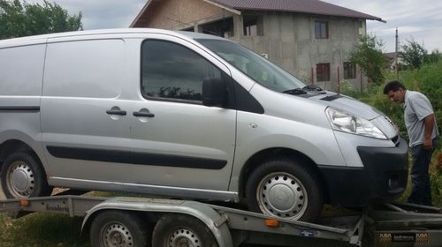 Dezmembrez peugeot expert 1.6 hdi 9hu 90 de cai cu ac volan pe stanga