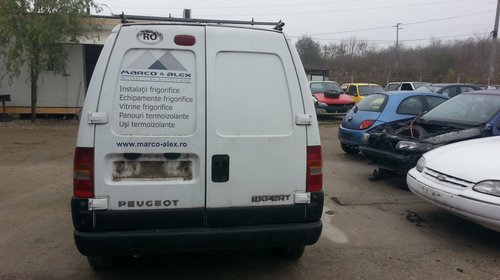 Dezmembrez Peugeot Expert 1.9 2004