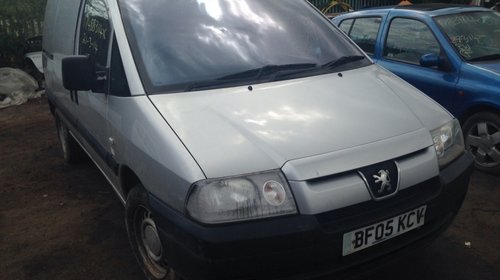 Dezmembrez Peugeot Expert